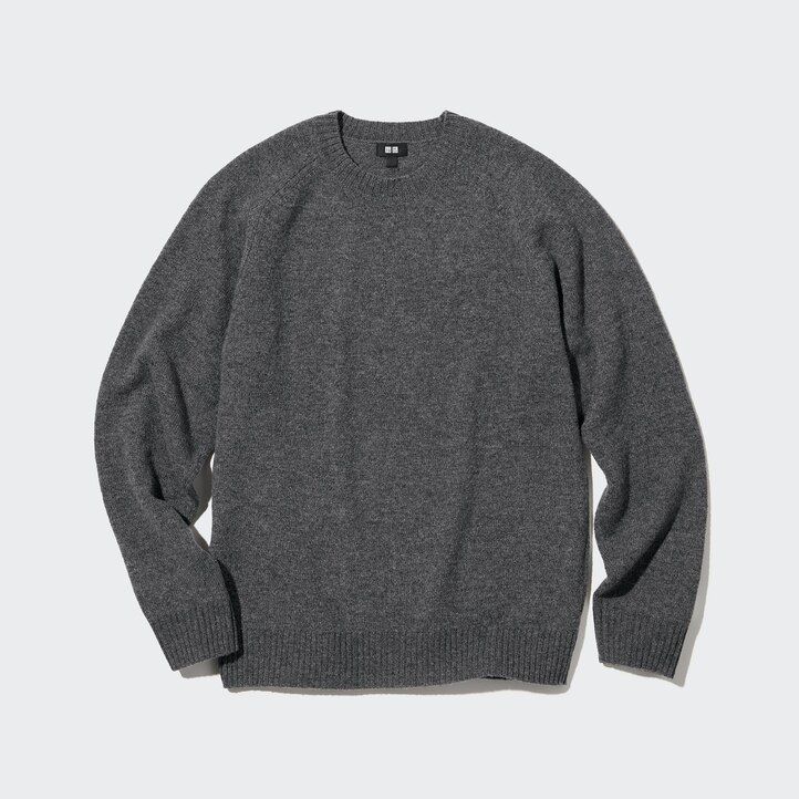 orangefarbener uniqlo premium herrenpullover aus lammwolle mit rundhalsausschnitt