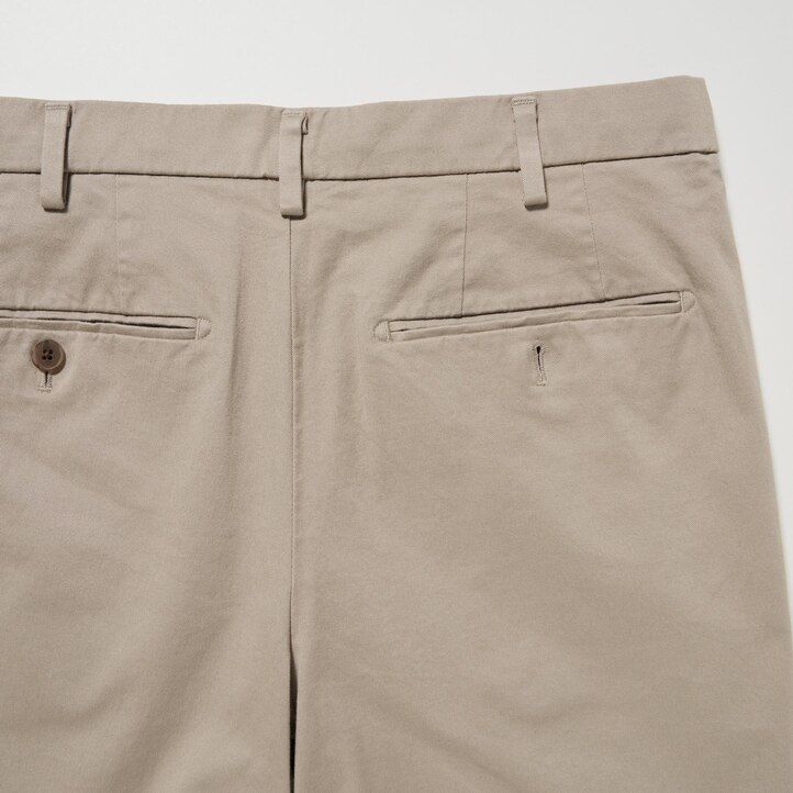 schwarze uniqlo slim fit chino-herrenhose