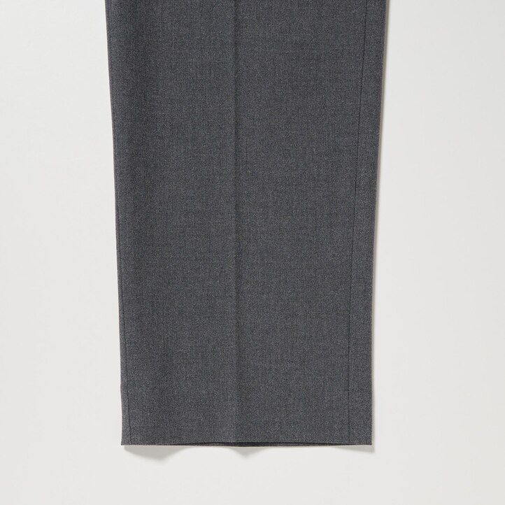 graue herren-hose von uniqlo aus smart wool knöchellang
