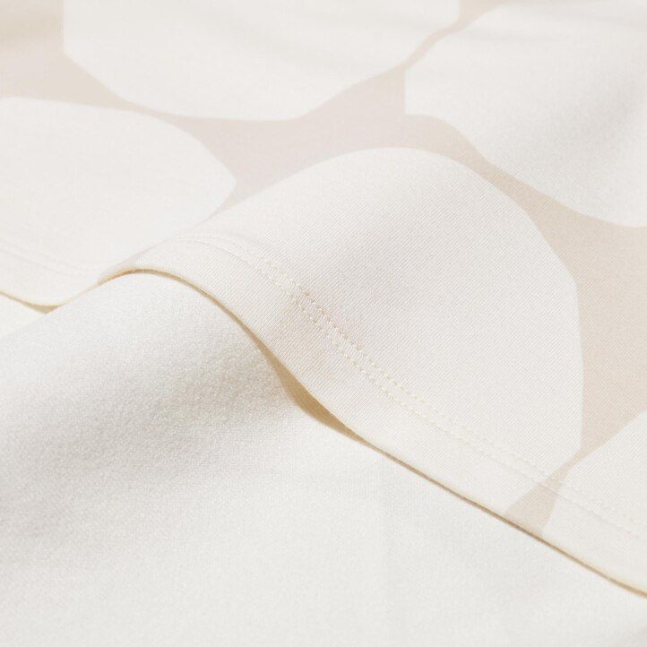 dunkelgraue uniqlo heattech dot print thermo-t-shirts mit Ärmeln für damen