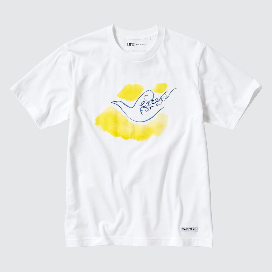 weiße damen-t-shirts von uniqlo mit dem aufdruck „frieden für alle von ines de la fressange