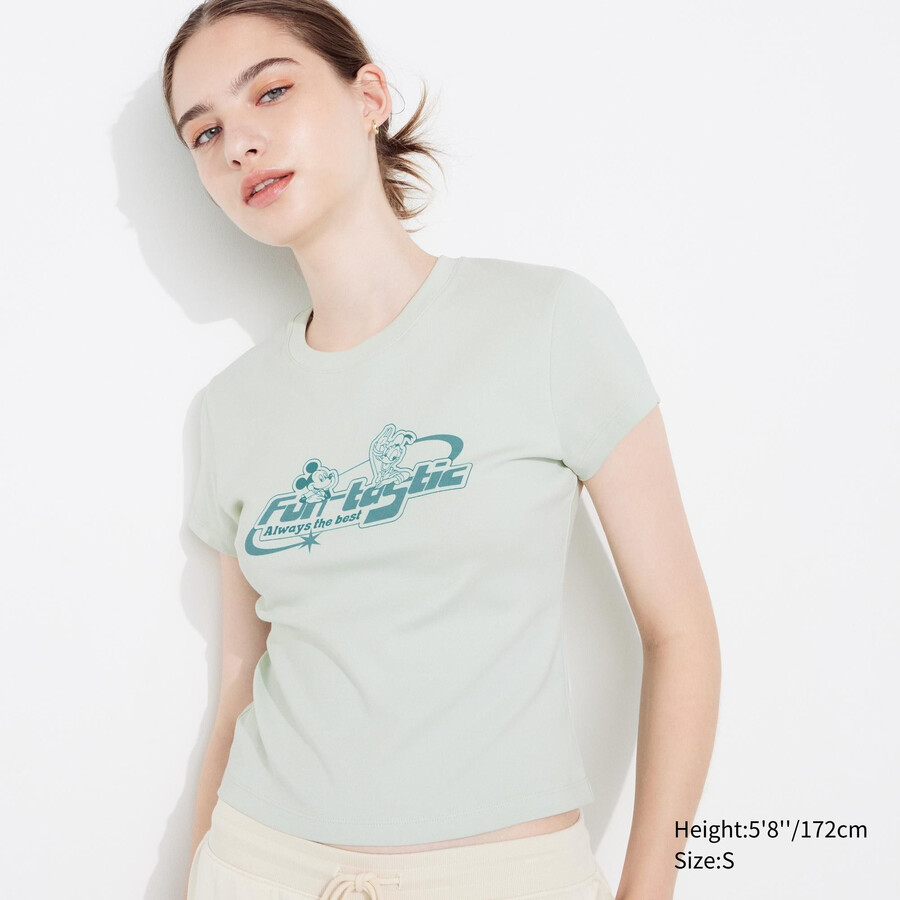 hellgrüne uniqlo damen-t-shirts mit disney-motiv mini-ut-grafik
