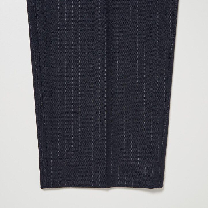 marineblaue uniqlo heattech-streifentops für damen mit falten